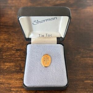 Vintage Sherman Cross Religious Tie Tac